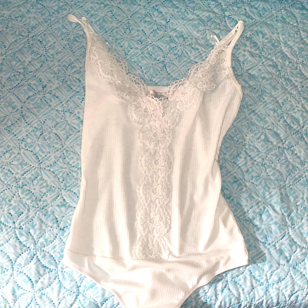 Size XXS Off White JUN IVY Bodysuit